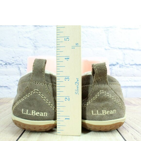 LL Bean Cement Suede Slip On Fleece Lined Mountain Moccasin Slippers Size 8 M - Picture 6 of 9